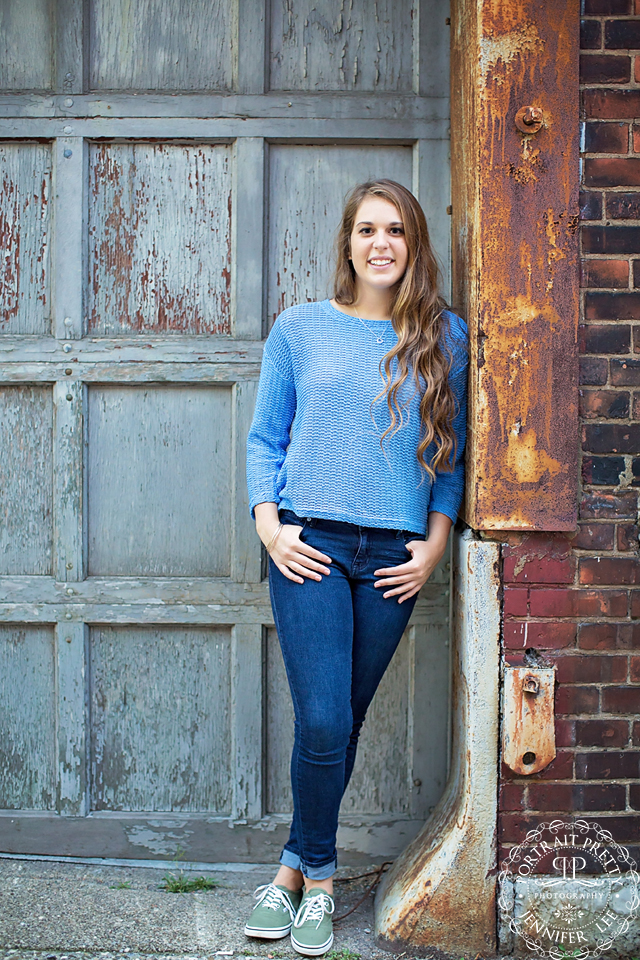 cobblestone district senior portraits buffalo