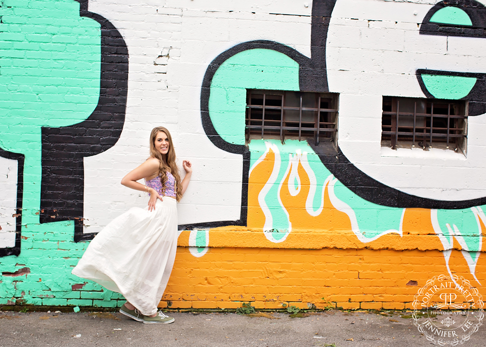 frontier senior photographer julia