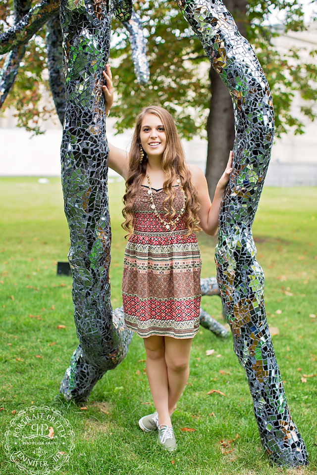 senior portraits buffalo ny glass sculpture