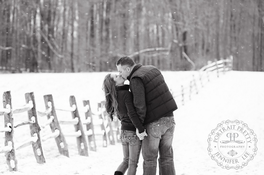 couples winter portrait east aurora