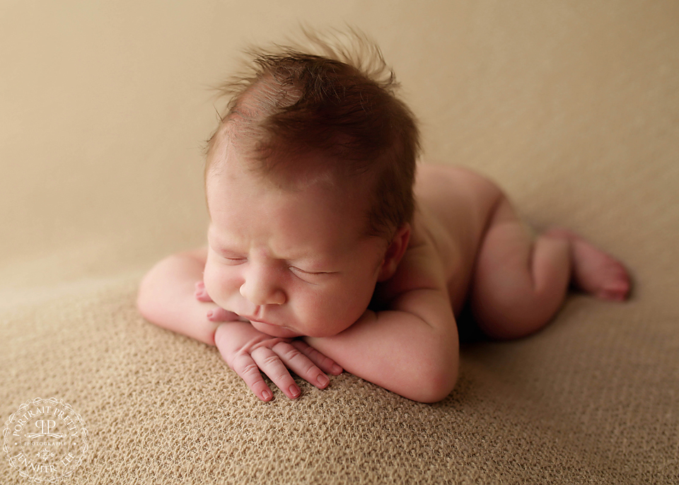 earthy-newborn-photographers-in-buffalo